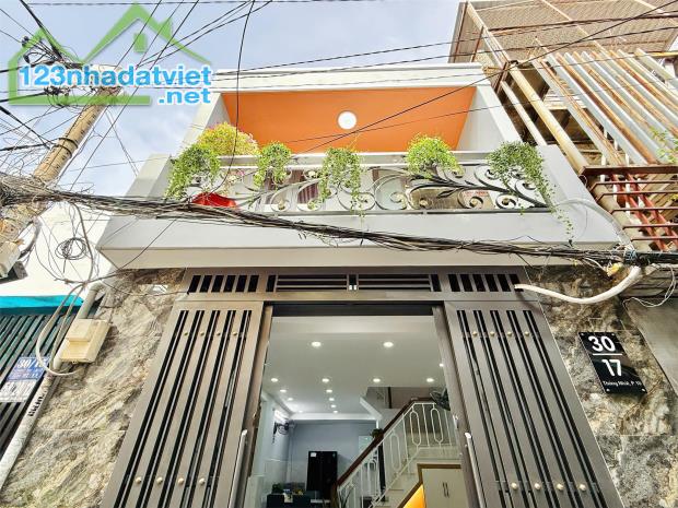 Nhà bán đường Thống Nhất, Gò Vấp, nội thất đẹp, DT 36m2, 2 tầng, sổ vuông đẹp, 4.450 tỷ - 4