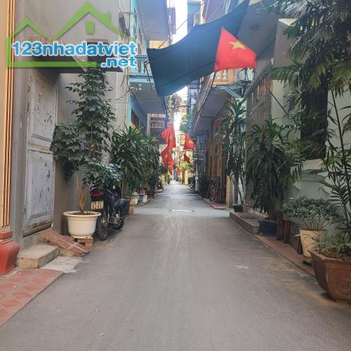 BÁN NHÀ LÔ GÓC NGÔ QUYỀN, Ô TÔ ĐỖ CỬA, DT 47M, 1T, MT 8M, GIÁ 8,7 TỶ. - 1