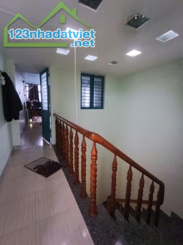 ♣ Nhà Kiệt 7m, Ô tô quay đầu Ngô Thì Nhậm, gần UBND Quận Liên Chiểu 68m2, 2.5  tầng cứng, - 2