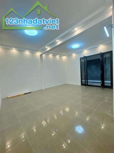 Bán Nhà Ngõ 612 Đê La Thành 64/72m2 x 3 tầng, tổng 3 phòng ngủ đầy đủ công năng, nhà mới - 2