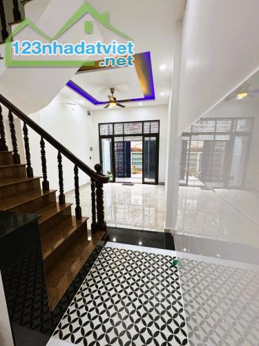 HIẾM, NHÀ MỚI THƠM SƠN, 3 TẦNG, DT 72 M2 (4 x 18), HẺM 4M, BÙI ĐÌNH TÚY, GẦN CHỢ BÀ CHIỂU. - 3