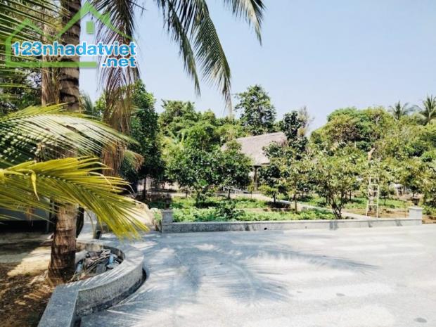 GẤP BÁN BIỆT THỰ! 3 tầng, 2915m2, An Sơn, Thuận An, Bình Dương, chỉ 69 tỷ. - 2