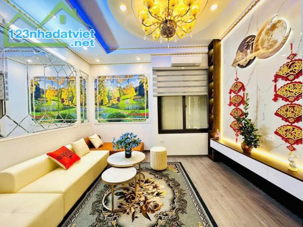 BÁN NHÀ YÊN LẠC HAI BÀ TRƯNG PHÂN LÔ OTO 40M2 4T MT 4.3 GIÁ 11.68 TỶ NHÀ MỚI Ở SƯỚNG.