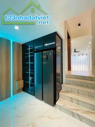 NHÀ KIỀU MAI, BẮC TỪ LIÊM —GẦN TRƯỜNG HỌC—34M2—5TẦNG—GIÁ NHỈNH 3.9TỶ
