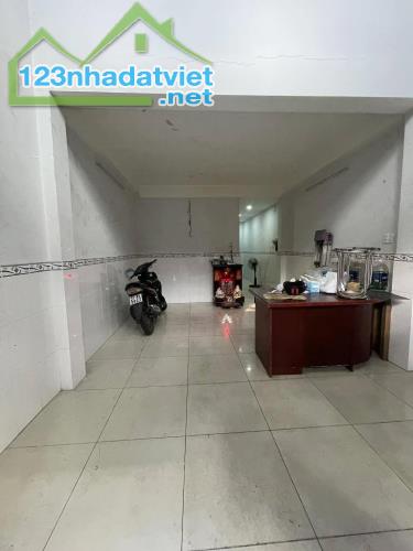 Bá nhà Phường14 - Q.6 - Thẳng 1 trục, gần MT Tân Hòa Đông - 60m2 - 4 tầng - Nhỉnh 6 Tỷ - 2