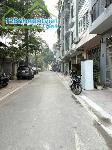 Bán nhà Khu phân lô A38 Tư Đình - Long Biên. Thang máy, Gara Ôtô, Vỉa hè. Lh 0965858116 - 1