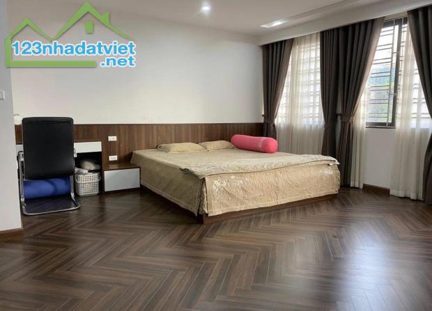 Bán Nhà Phố Xuân Phương 62m2 x 4 tầng, gần Phố ngõ nông rộng, ô tô tránh vào nhà, 3 phòng