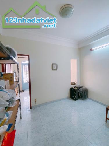 Bán nhà quận 5, đường Trần Bình Trọng, hẻm 4m, 56m2, 4 tầng, 11 tỷ - 2