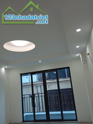 HIẾM, ĐẸP LONG LANH, THANG MÁY, 3 BƯỚC VỆ HỒ TÂY, 35M2 x 7T, GIÁ 9.3 TỶ - 3