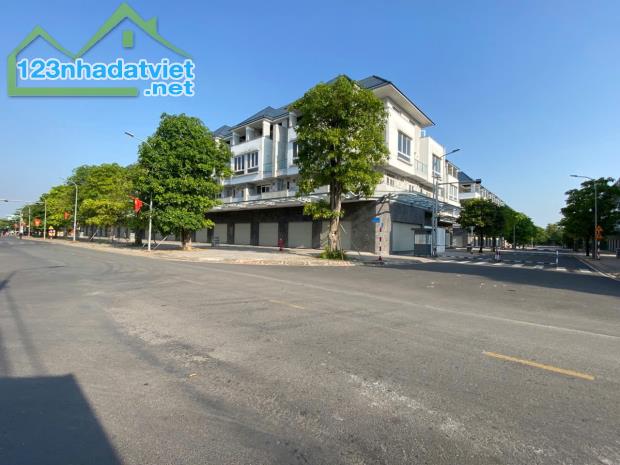 Bán căn shophouse mặt tiền khu biệt thự Văn Hoa Villas, đường Nguyễn Văn Hoa, 20 tỷ - 2