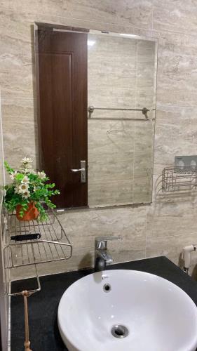 Cho thuê căn hộ tại Homeland Thượng Thanh 80m2 3pn full đồ đẹp giá 11tr. - 1