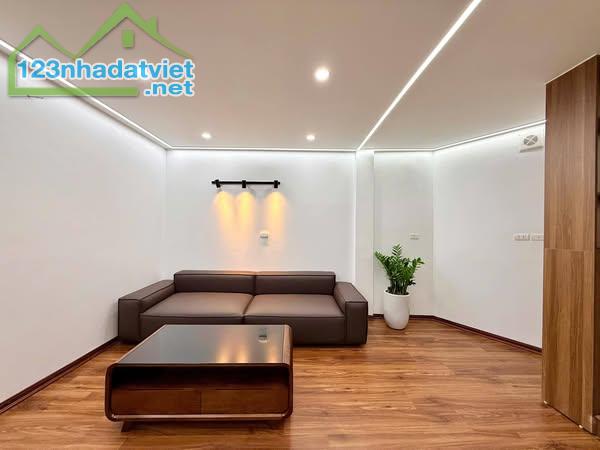 Bán Nhà 4 Tầng 1 Tum 29,25m2 Gần Phố Gần Ô Tô Phố Tây Sơn Đống Đa - 3