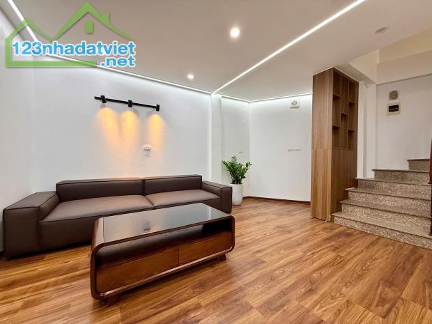 Bán Nhà 4 Tầng 1 Tum 29,25m2 Gần Phố Gần Ô Tô Phố Tây Sơn Đống Đa - 2