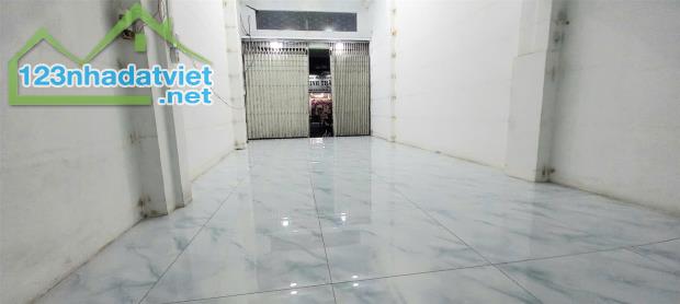 CHO THUÊ MẶT BẰNG QUẬN TÂN BÌNH SẦM UẤT, 40M2, CÓ VỈA HÈ, PHÙ HỢP KINH DOANH MỌI NGÀNH - 2