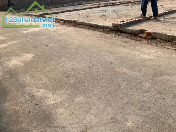 Chính chủ cần bán 100m ngay gần Chùa Nôm, Ngõ thông, nhỉnh tỷ: 0835459289