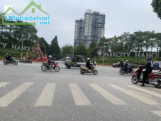 Có việc bán gấp đất phân lô Lê Trọng Tấn gần Park City Hà Đông 50m2 ô tô tránh 11 .5 tỷ