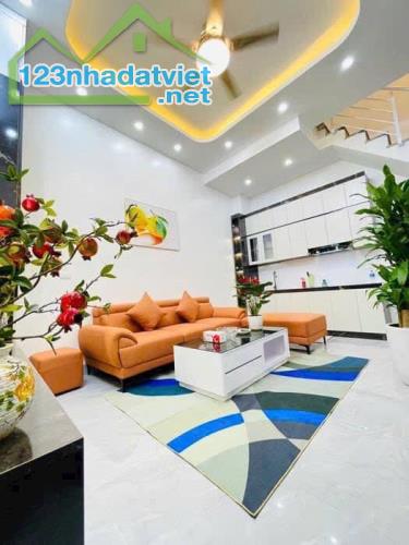 💥Chính Chủ💥 Bán Nhà Nguyễn Trãi, Gần Royal City, DT 24m2, 4 Tầng, Hơn 4 Tỷ. Miễn TG - 2