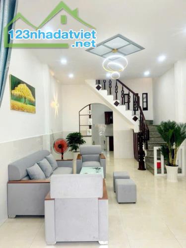 BÁN CĂN NHÀ MỪNG XUÂN MỚI - 2 TẦNG LÝ THÁNH TÔNG - DTSD 90 M2 GIÁ NHỈNH 4 TỶ