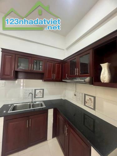 BÁN CĂN NHÀ MỪNG XUÂN MỚI - 2 TẦNG LÝ THÁNH TÔNG - DTSD 90 M2 GIÁ NHỈNH 4 TỶ - 1