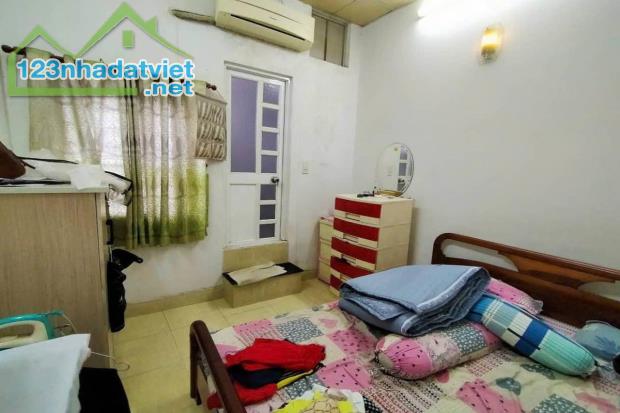 Bán nhà hẻm 3m, Đường Số 3, Gò Vấp, 30 m² (3m x 10m), gần MT - Giá 3.78 tỷ TL