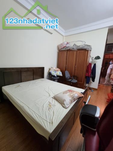 BÁN NHÀ LÔ GÓC- DÂN XÂY- PHỐ YÊN HOÀ - MÁI THÁI- 65M, MT: 7.3M, 4T, HƠN 13 TỶ - 1