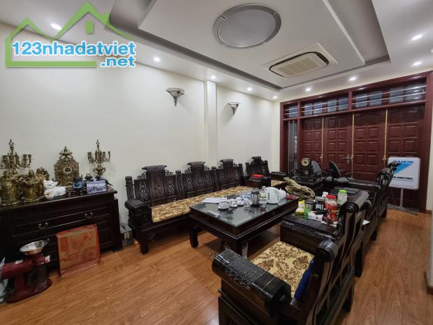 BÁN NHÀ LÔ GÓC- DÂN XÂY- PHỐ YÊN HOÀ - MÁI THÁI- 65M, MT: 7.3M, 4T, HƠN 13 TỶ