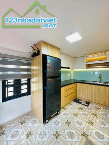 NHÀ ĐẸP B.ÁN QUANG TRUNG GV - GẦN CHỢ ĐÊM HẠNH THÔNG TÂY - HXH VÔ NHÀ - DT 36M² - 4 TẦNG N - 2