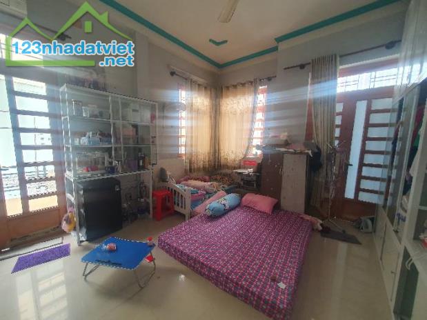 Mặt tiền hẻm 47 Nguyễn Thị Tần 123m2 chỉ 12 tỷ 8 - 2