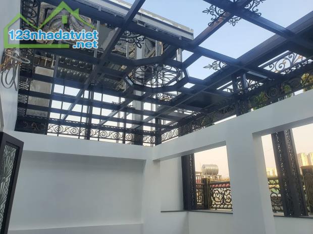 PHỐ NGUYỄN HOÀNG, TRUNG TÂM MỸ ĐÌNH – TÒA NHÀ 9 TẦNG THANG MÁY CÓ HẦM MỚI TINH - 1