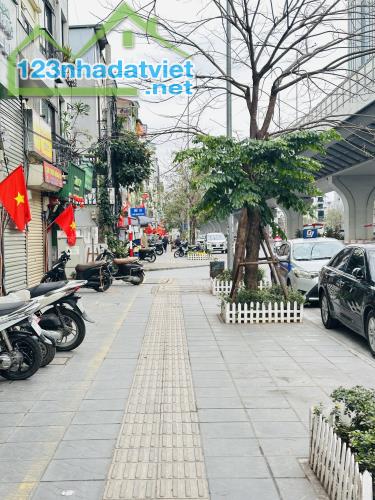 Siêu Phẩm MP Minh Khai 50M2 7T Thang Máy Vỉa Hè Đá Bóng Kinh Doanh Sầm Uất Giá 25 Tỷ - 1