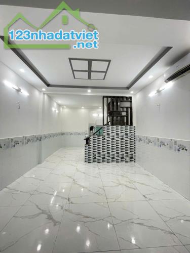 Nhà 2 tầng (4.5x13m) Hẻm 6m Tân Thới Hiệp 21, Quận 12 Giá rẻ 3.67 tỷ - 3