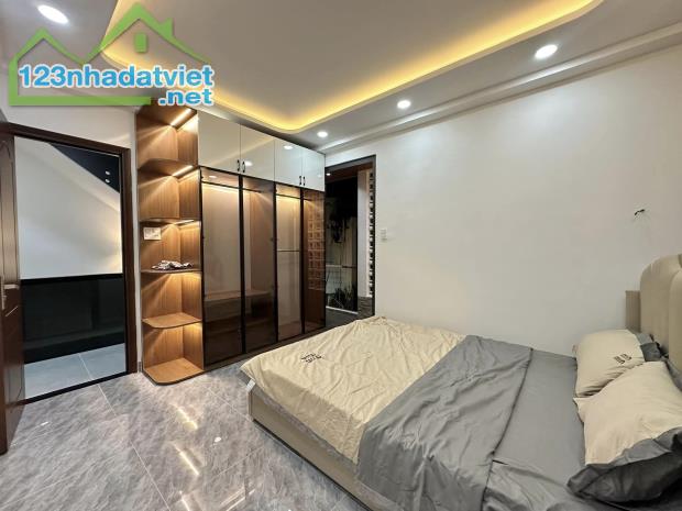 68m² Nhà Mặt Tiền Ngọc Thụy: Đừng Bỏ Lỡ! - 4