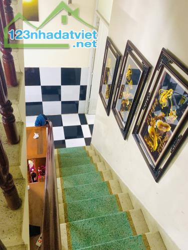 NHÀ ĐẸP 2 Tầng Giá Chỉ 3 Tỷ 7 SHR Hẻm Xe Hơi Đông Hưng Thuận Nguyễn Văn Quá Quận 12 Sát - 2