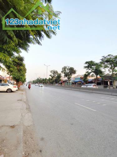 Bán đất mặt đường Nguyễn Văn Linh, DT 150m, MT 5m, gần AEON, Giá 75 tr/m