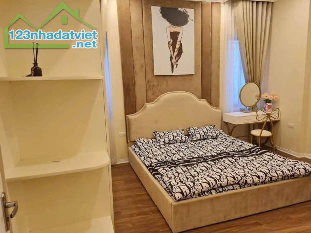 Cực Sốc - Mặt Tiền Kinh Doanh. Mặt Phố Quán Thánh Ba Đình 
45  m2 x 1 Tầng - Giá 
36 Tỷ