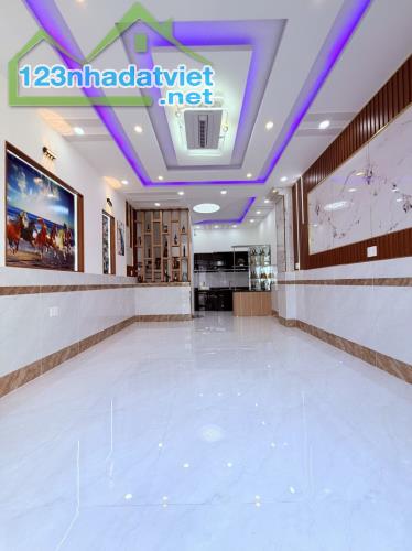 NHÀ MỚI Ở NGAI, 3 tầng, 54m2, Hiệp Thành 45, Q12, chỉ 4.89 tỷ.. - 1