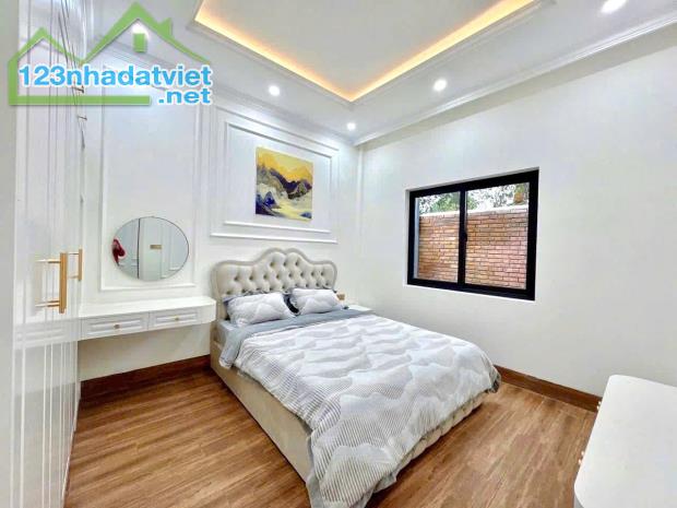 BÁN VILLA 3 TẦNG TUYỆT ĐẸP FULL NỘI THẤT KIỆT 82 QUẢNG TẾ, PHƯỜNG THUỶ XUÂN, TP HUẾ - 4