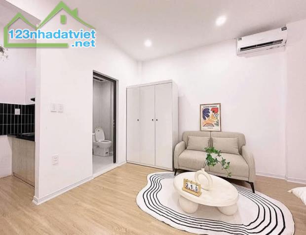 Bán toà CCMN Thịnh Quang . Đống Đa DT51m x 5T. Mặt tiền  3.8m. - 2