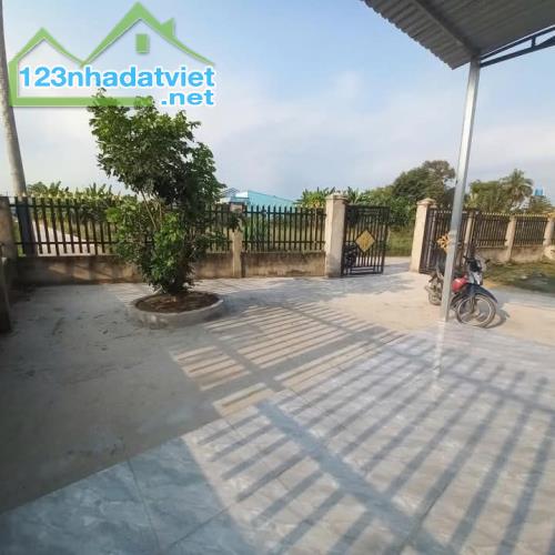 Chính Chủ gửi bán Nhà Vườn 700m2 shr giá 1,8 tỷ gần bình chánh - 3