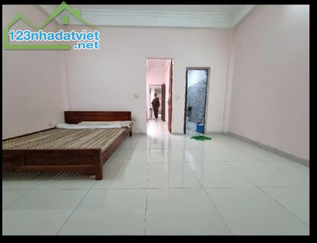 Nhà mặt phố Bát Khối, ô tô tải tránh, vỉa hè 5m, Kdoanh vô đối 75m2x4T, 15.4 tỷ 0976285499