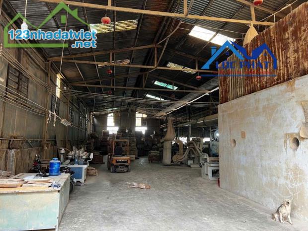 Cho thuê xưởng Biên Hòa 2000 m2 và toàn bộ máy móc làm gỗ giá 60tr/tháng