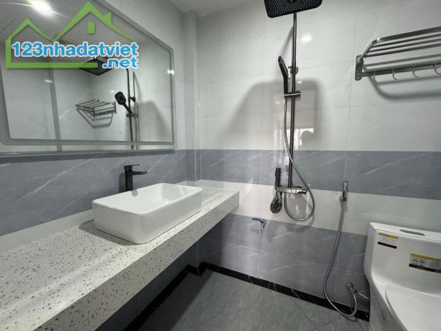 Bán nhà Thạch Bàn 34m 5tầng MT 4,5m Full Nội Thất 5,45tỷ - 3