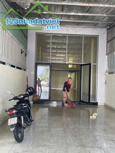 Cần cho thuê nhà 161 m² vừa ở vừa kinh doanh hoặc làm kho