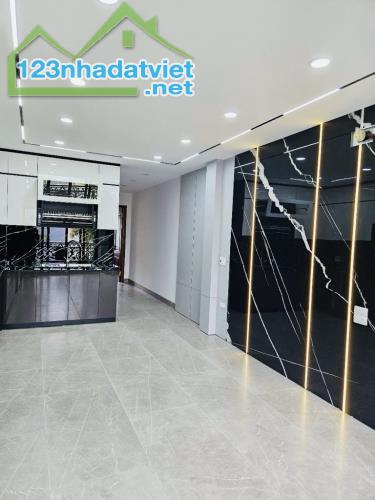 NHƯỢNG NHÀ PHỐ KIM NGƯU - PHÂN LÔ - GARA - THANG MÁY - 60M2 X 6T - SĐCC - 1X TY. - 1