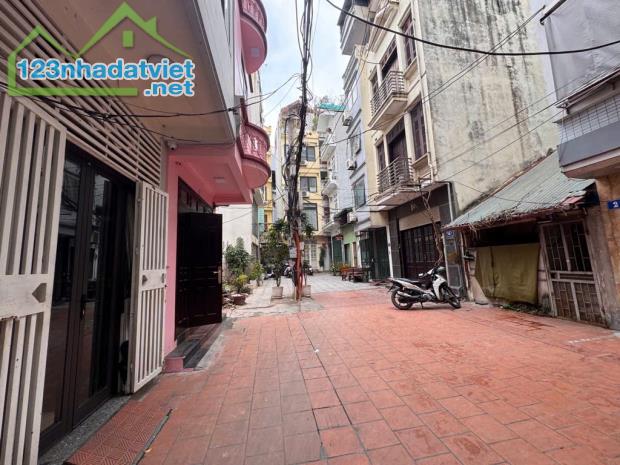 PHỐ TRÍCH SÀI- LÔ GÓC-3 THOÁNG- 2 MT- Ô TÔ ĐỖ CỬA- 10M RA ĐẾN HỒ TÂY- GIÁ 16.8Tỷ - 1