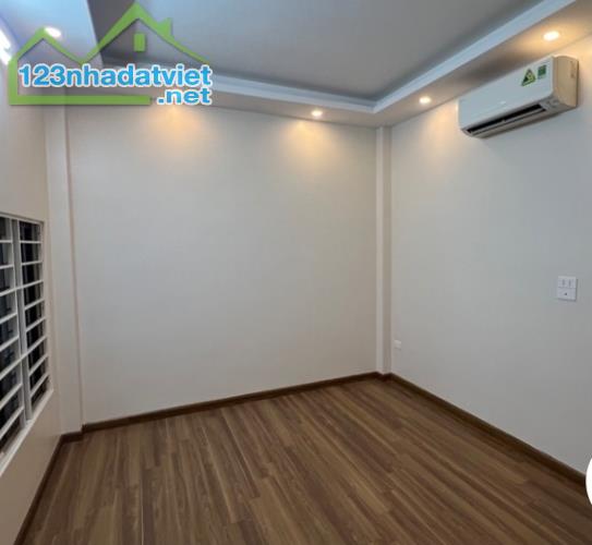 BÁN NHÀ 4 TẦNG CỰ KHỐI – 52M² – GIÁ 6 TỶ – NGÕ NÔNG, 20M RA Ô TÔ! - 3
