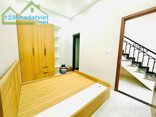 Nhà 3 tầng kiệt Nguyễn Công Trứ giá chỉ 5.x tỷ - Có thể làm homestay - 2