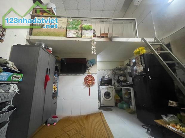 Bán CHDV, MT kinh doanh 7 phòng, 150m2, dòng tiền 140 triệu, chỉ 4 tỷ nhĩnh - 3