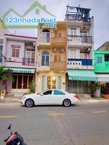 BÁN NHÀ 3 TẦNG 3PN - MẶT TIỀN KINH DOANH - LÊ VĂN QUỚI - BÌNH TÂN - CHỈ 3.85 TỈ - 4