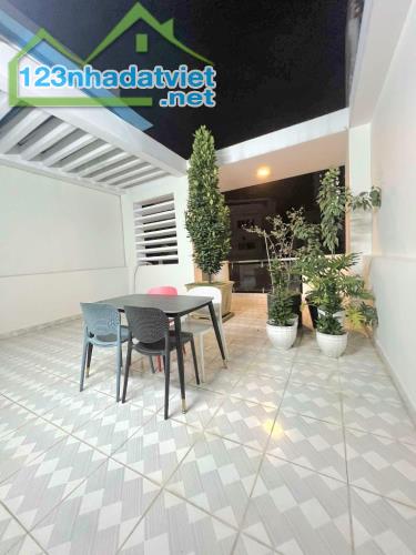 NHÀ XE HƠI ĐẬU TRƯỚC CỬA ĐƯỜNG NGUYỄN THỊ THẬP, Q7 – CHỈ TỪ 7,6 TỶ - 2